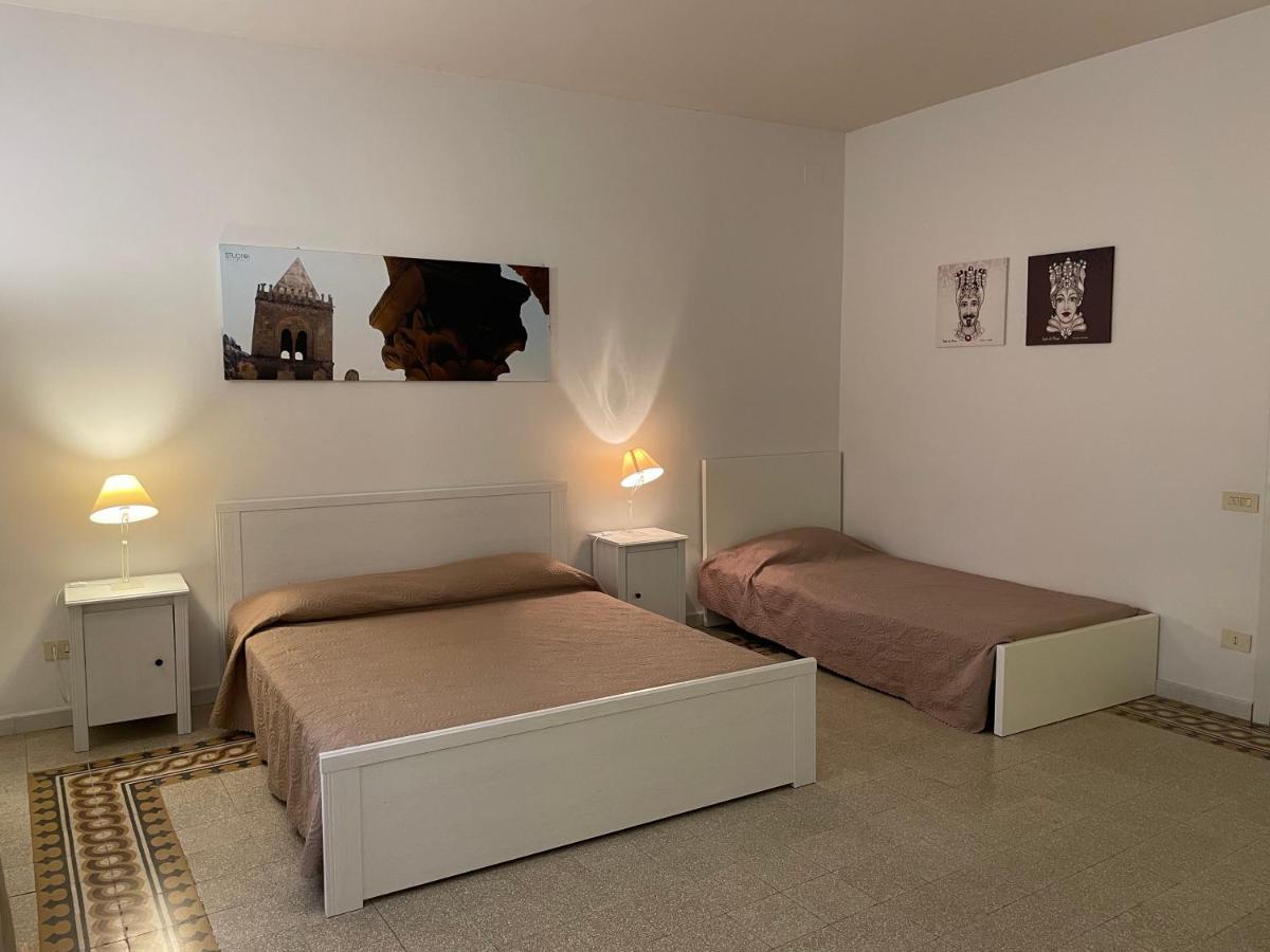 Appartamento Il Balcone Al Molo Cefalù Esterno foto